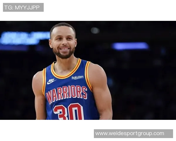 库里谈无球掩护的重要性以提升科尔进攻体系的效率与团队配合