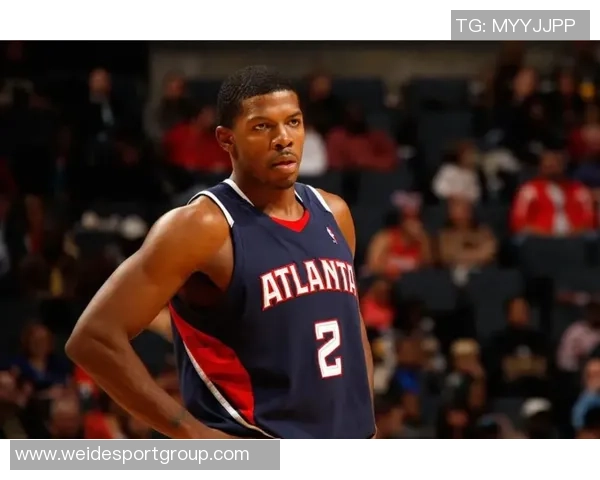 阿德尔曼批评C约翰逊放弃投篮以迎合球队风格的做法